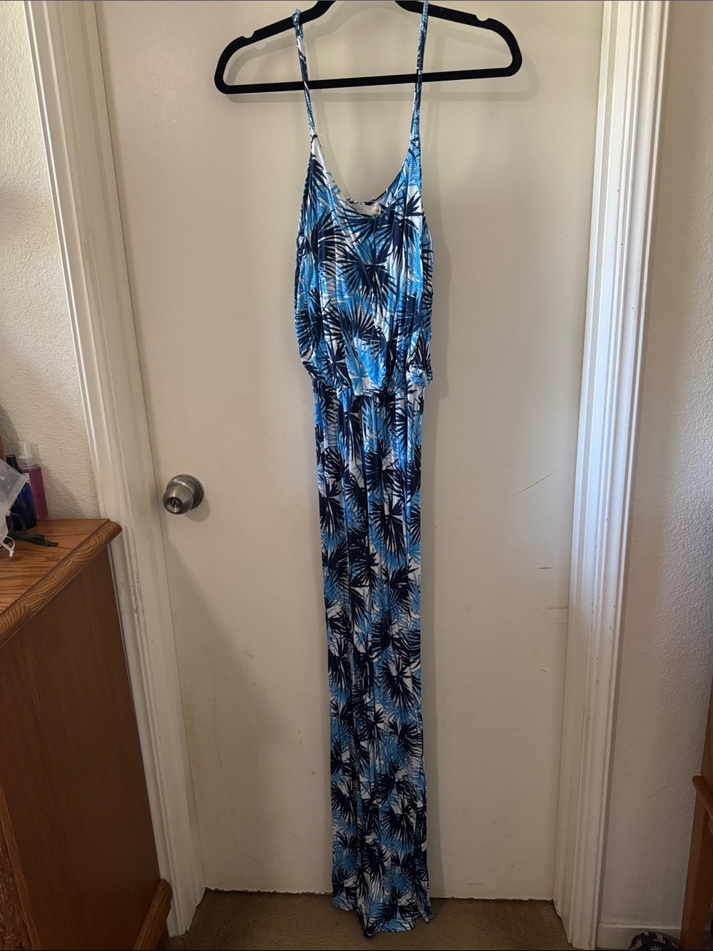 Lush Blue Palm-Print Spaghetti-Strap Maxi Dress